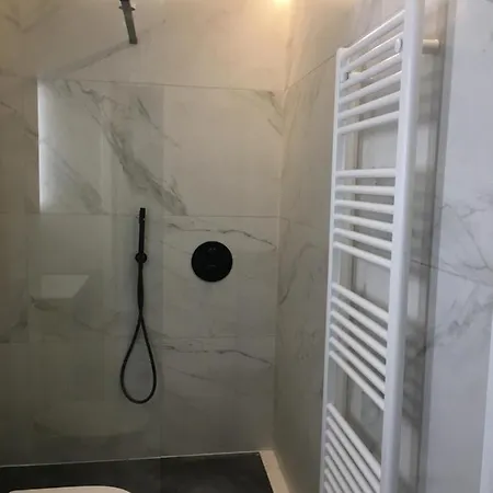 4 Pers Met Frontaal Zeezicht & Prive Zwembad Ostende