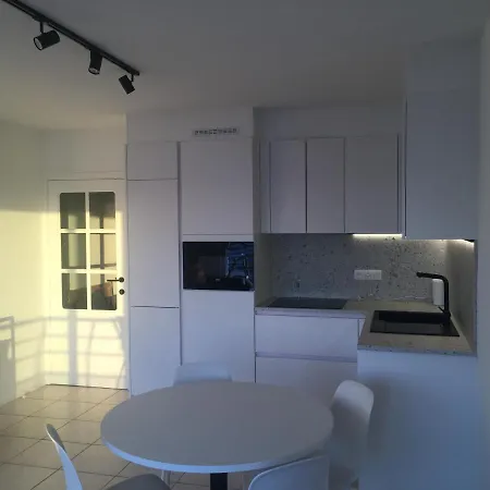 Apartamento 4 Pers Met Frontaal Zeezicht & Prive Zwembad *